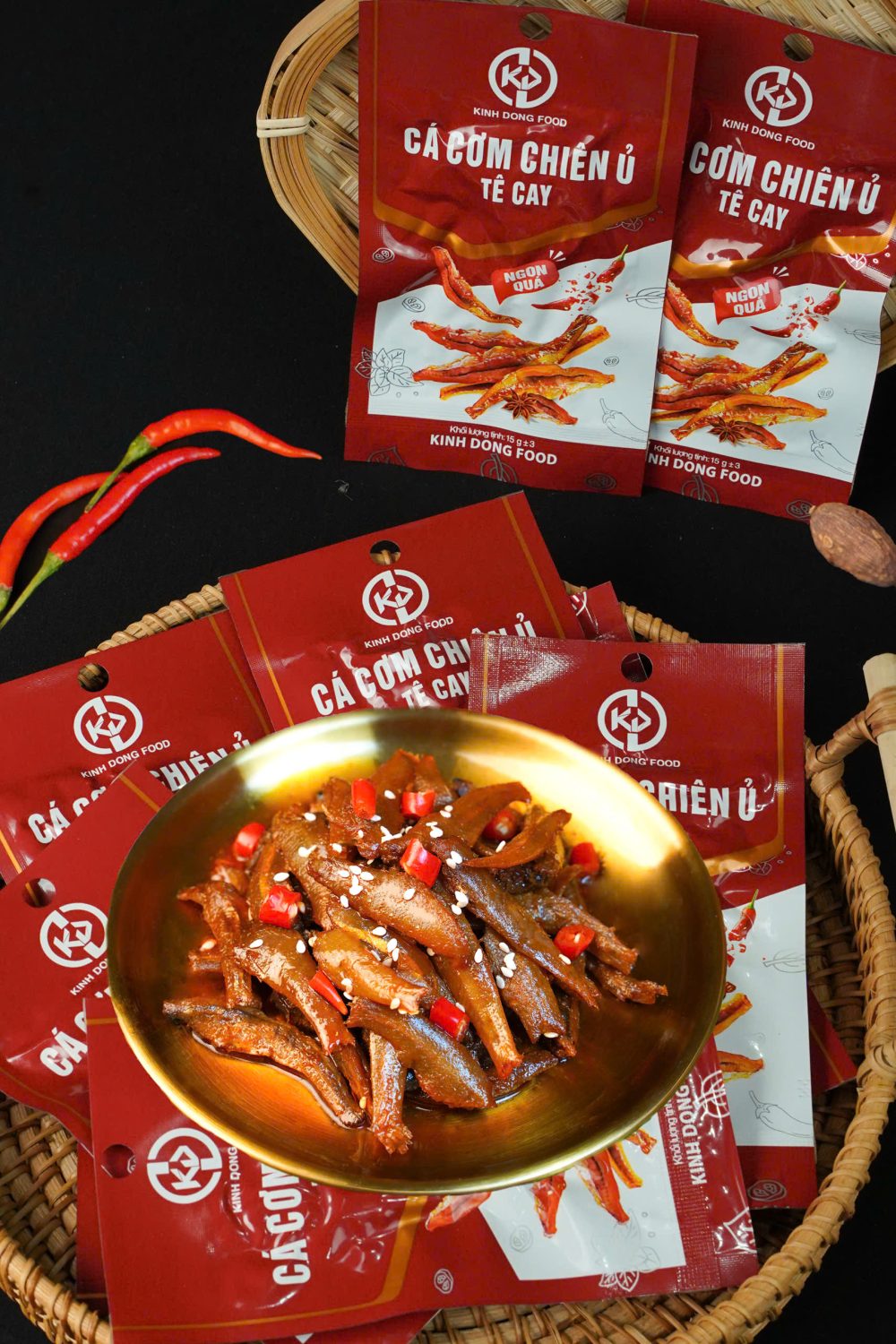 Cá cơm chiên ủ vị tê cay